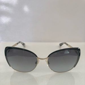Sunglasses w/case